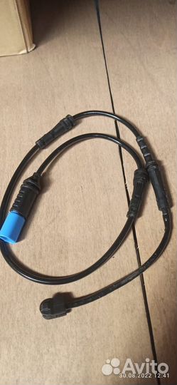 Датчик износа тормозных колодок BMW 34356870350