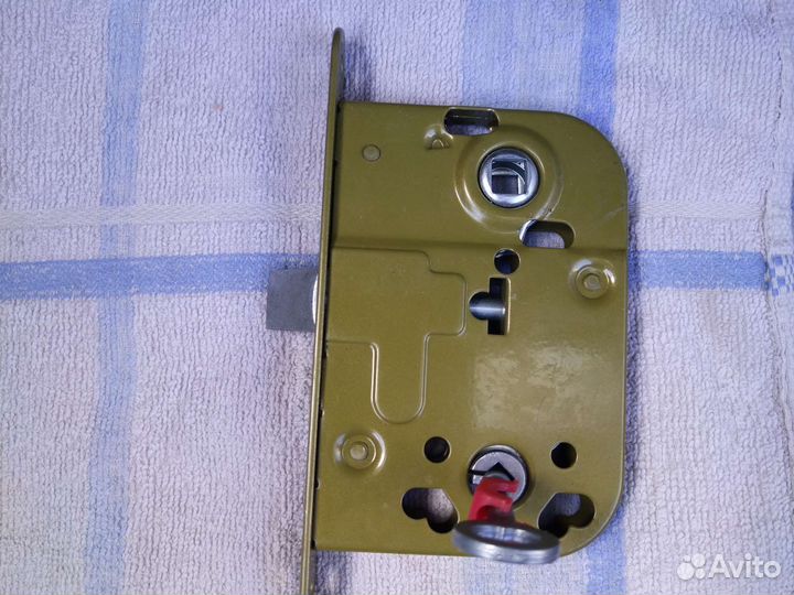 Замок врезной