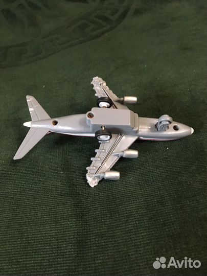 Миниатюрный самолёт