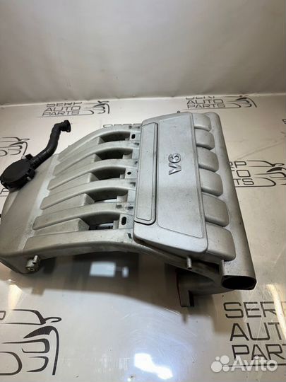 Коллектор впускной Volkswagen Touareg 7L 3.2 BAA