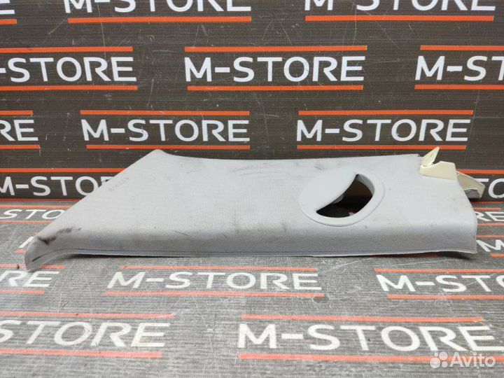 Обшивка стойки задняя правая Bmw X5 E53 M54B30