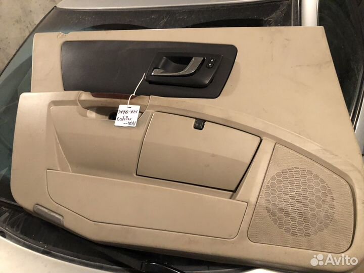 Обшивка двери Cadillac srx1