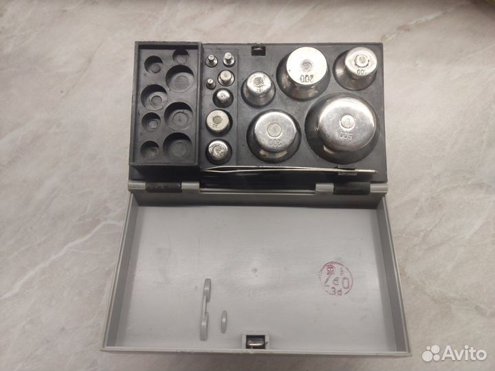 Комплект гирь Г-4-1111,1