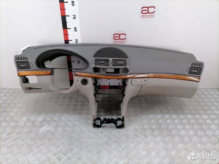 Панель передняя салона (торпедо) Mercedes-Benz