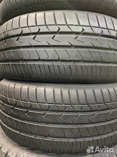 Toyo Tranpath MPZ 215/50 R17