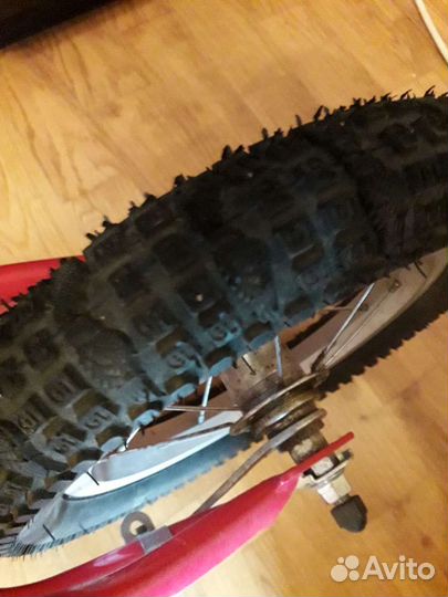 Велосипед GT laguna 12дюймов