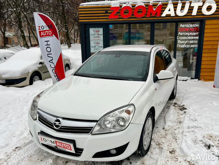 Opel Astra 1.8 AT, 2013, 214 400 км