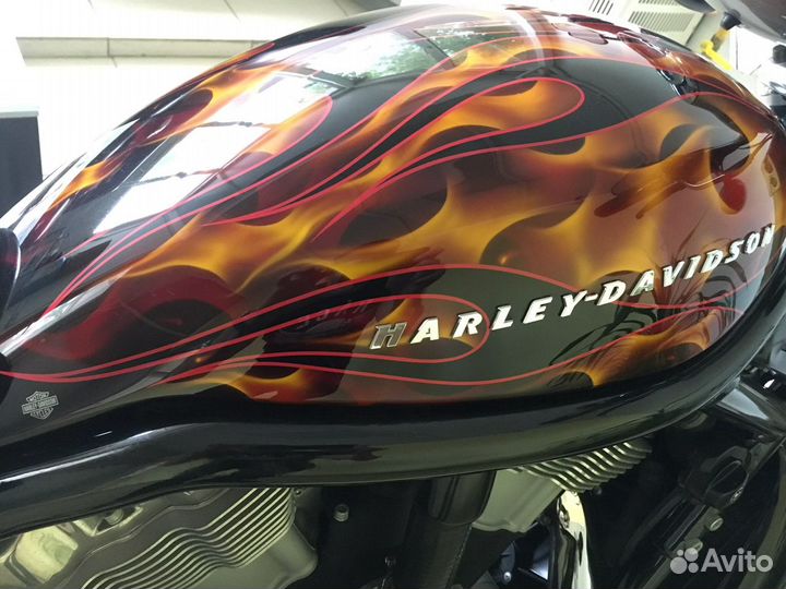 Накладка запчасть на бак harley davidson v-rod