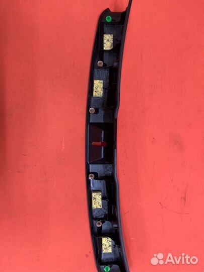 Накладка замка багажника Subaru Impreza GH8 EJ20X