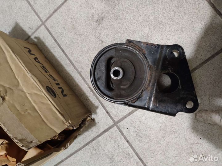 Подушка двигателя nissan teana j31