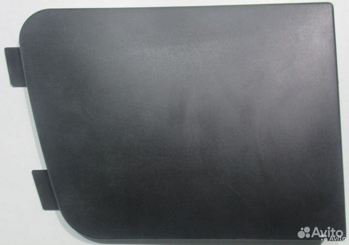 Заглушка решетки радиатора volvo