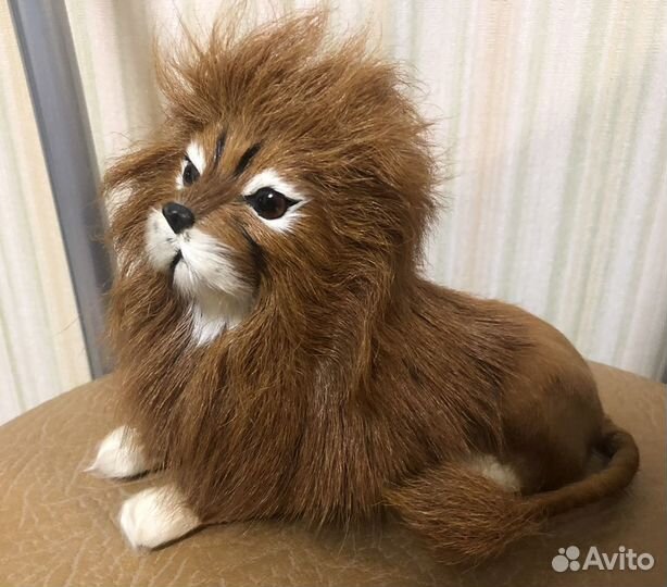 Фигурка лев из натурального меха