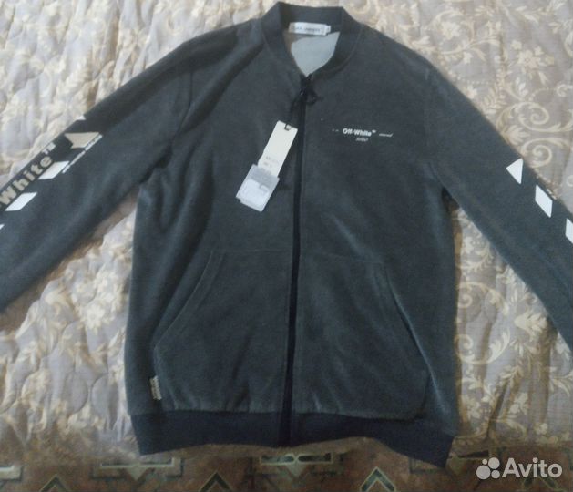 Мужская кофта на молнии