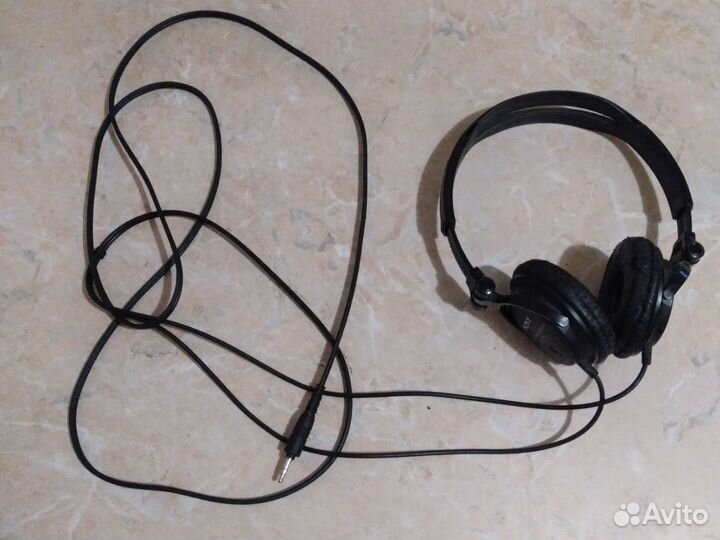 Наушники Sony MDR v150