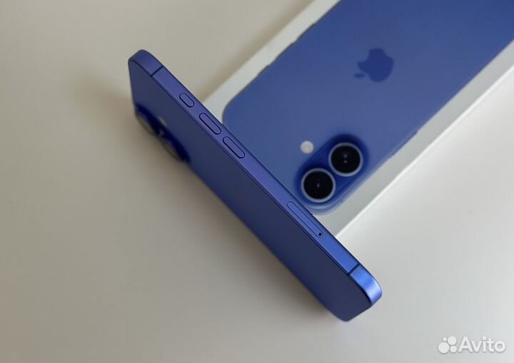 iPhone 16, 128 ГБ