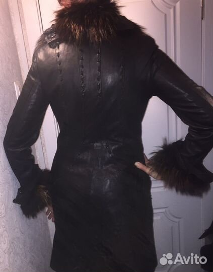Пальто кожанное женское 50 размер