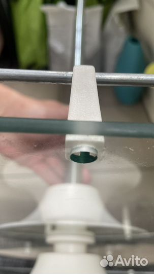 Вращающаяся стеклянная полка IKEA Utrista
