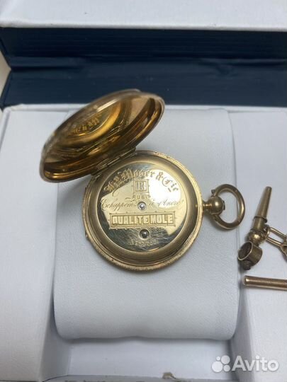 Антиквариантные часы