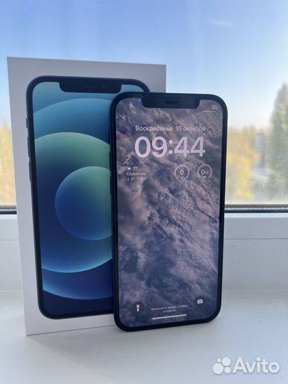 iPhone 12, 64 ГБ