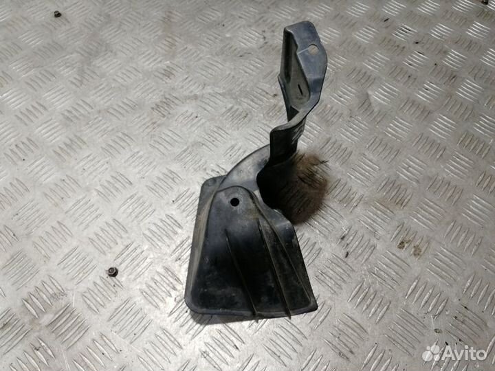 Воздуховод Mitsubishi L200 2006-2016