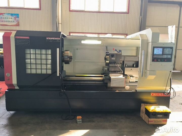Горизонтальный токарный станок с чпу CK6180х2000