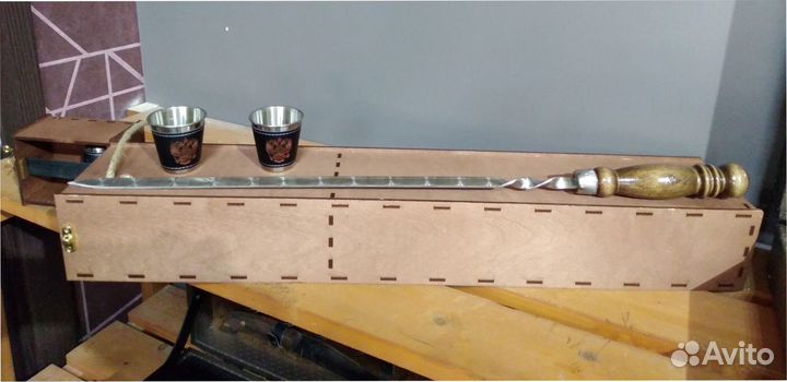 Подарочный набор шампуров в деревянном кейсе