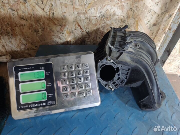 Коллектор впускной Vaz 2114