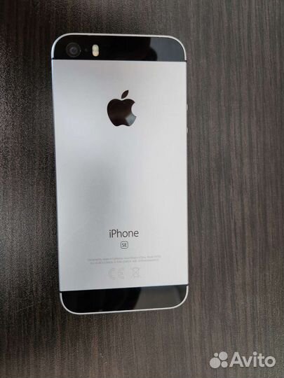 Телефон iPhone SE 128Gb 2016-17