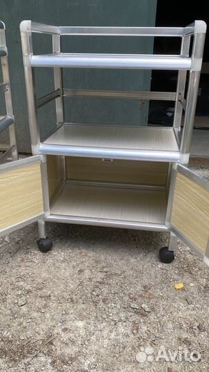 Тележка косметолога