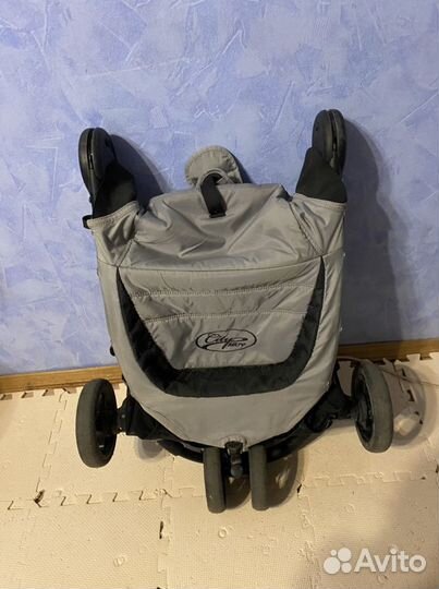 Прогулочная коляска baby jogger