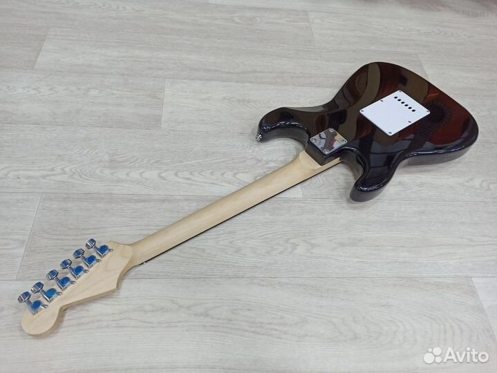 Новая электрогитара Bosstone