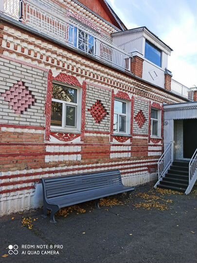 Коттедж 257 м² на участке 9 сот.