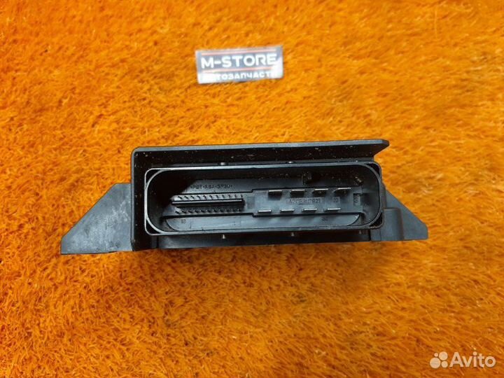 Блок управления стояночным тормозом Volkswagen