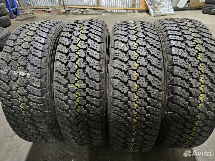 Goodyear Wrangler AT 245/75 R17