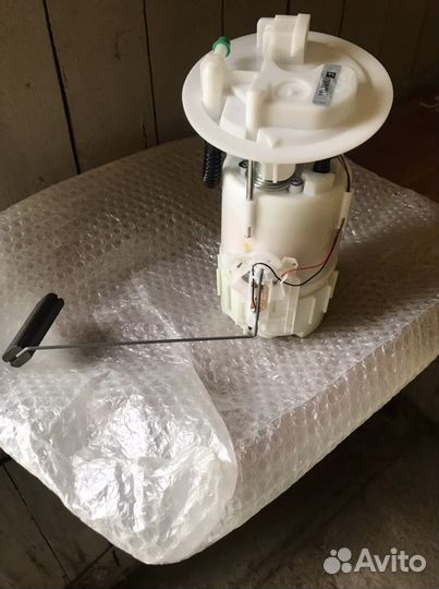 Топливный насос в сборе на Renault