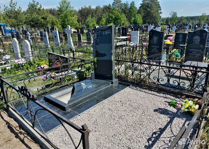 Установка памятников и благоустройство