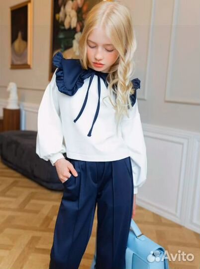 Брючный комплект для девочки 122,134,140,146,158