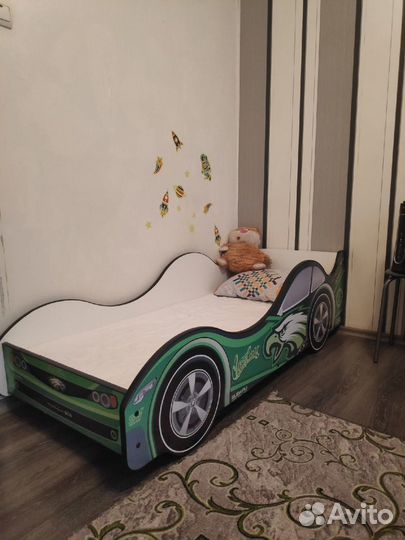 Кровать машина