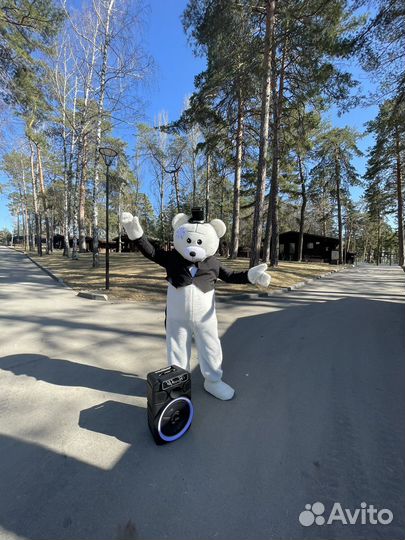 Аниматор ростовая кукла зайка и мишка на праздник