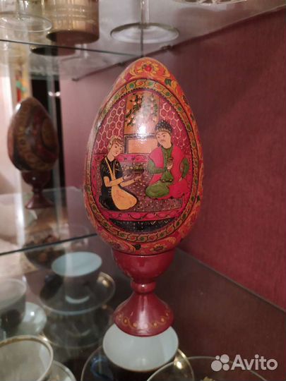 Декоративное деревянное яйцо