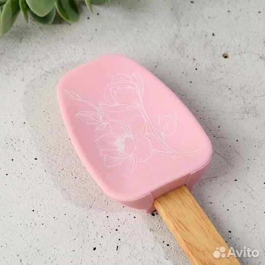 Силиконовая лопатка «Цветочки» на формовой подложк
