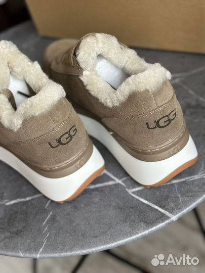 Кроссовки ugg