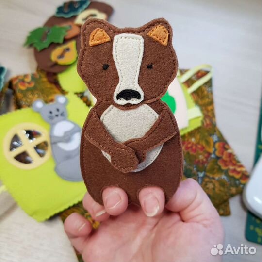 Развивающая книжка из фетра