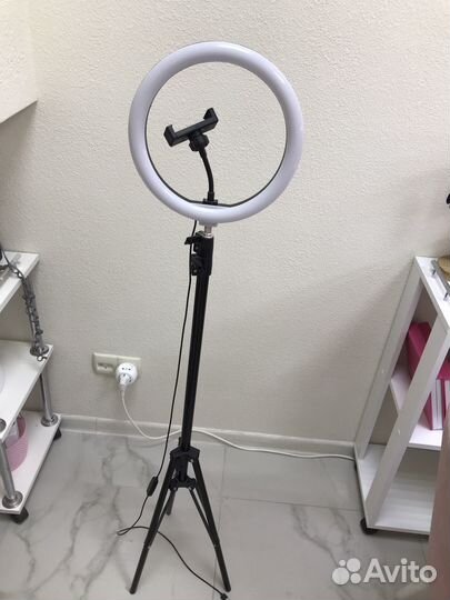 Кольцевая лампа