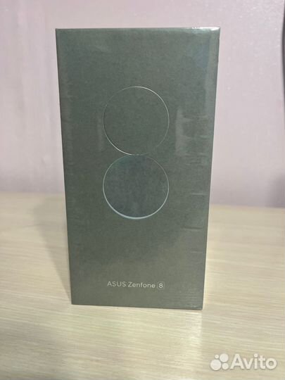 Asus Zenfone 8, 16/256 ГБ