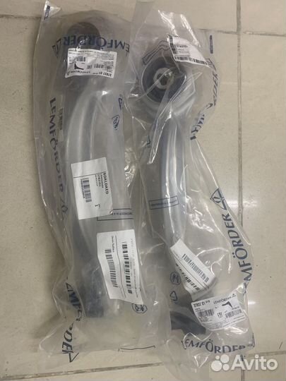 Рычаг передний нижний левый Mercedes W212