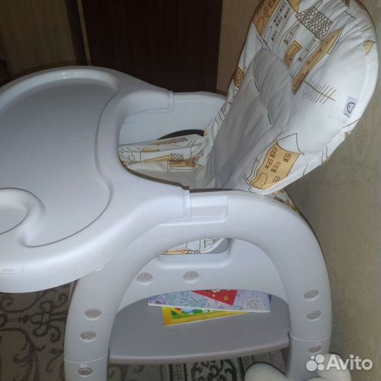 Стульчик для кормления