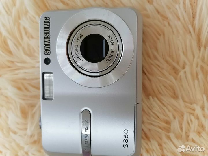 Компактный фотоаппарат Samsung