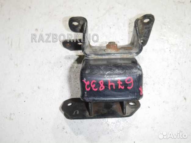 Опора двигателя 8972016710