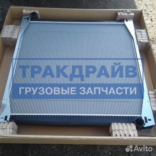 Радиатор Nissens Скания 4 серии 64069A